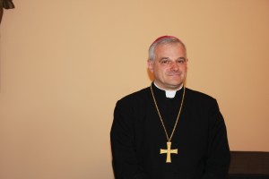 biskup Marek Mendyk