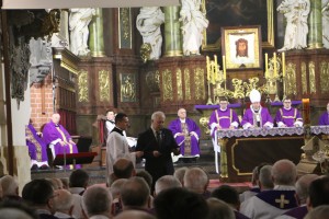 Pogrzeb pierwszego biskupa legnickiego