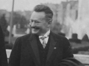 Loebe po prawej GUGALI