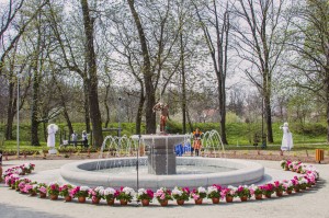 Otwarcie fontanny w Jaworze - Amor z delfinem (11)