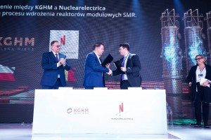 kghm_polska_miedz_sa_i_sn_nuclearelectrica_sa_podpisaly_memorandum_o_wspolpracy_przy_rozwoju_smr