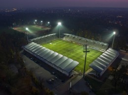 stadion,mVqUwmKfa1OE6tCTiHtf