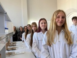 580ad4f4-6855-4736-b072-515080df59f1,k1qUwl-iZlOE6tCTiHtf